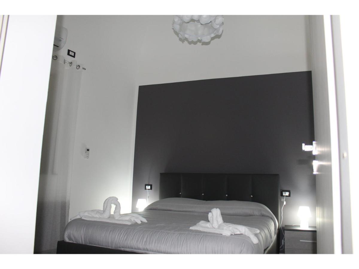 Casa Vacanze Campanella - Apartment At The Zisa Palermo Bagian luar foto