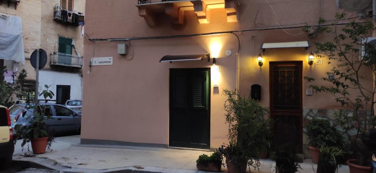 Casa Vacanze Campanella - Apartment At The Zisa Palermo Bagian luar foto
