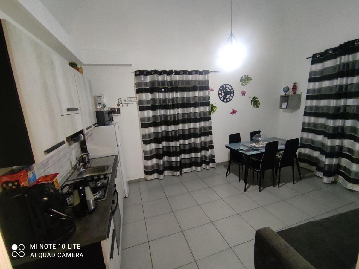 Casa Vacanze Campanella - Apartment At The Zisa Palermo Bagian luar foto