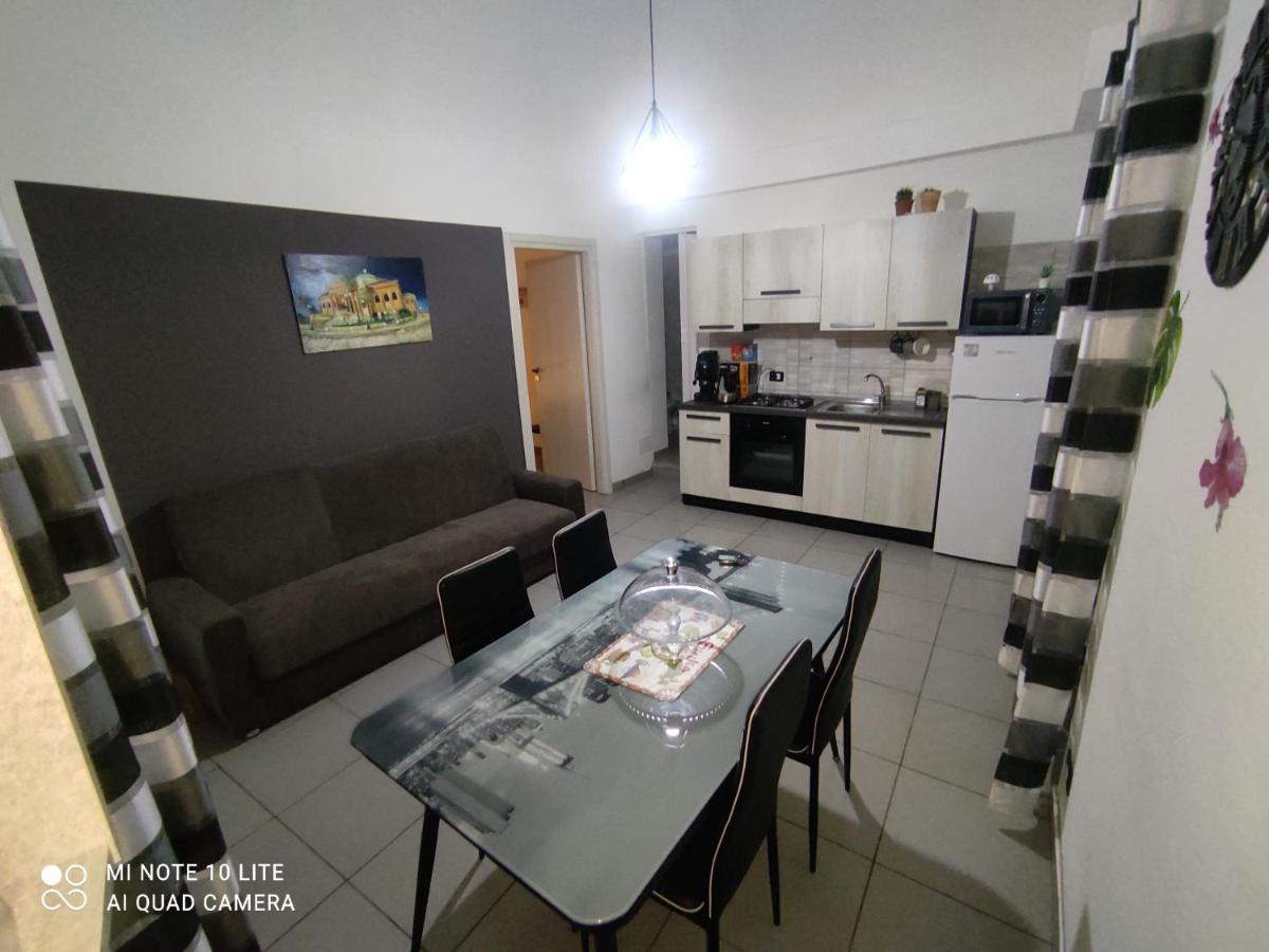 Casa Vacanze Campanella - Apartment At The Zisa Palermo Bagian luar foto